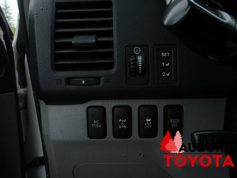 Used 2008 Toyota 4Runner Limited image 18