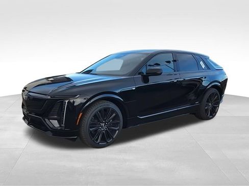 New 2026 Cadillac Lyriq V AWD/4WD image 4