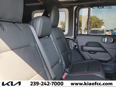 Used 2026 Jeep Wrangler Unlimited Rubicon 392 w/ Quick Order Package 27X Moab AWD/4WD image 16
