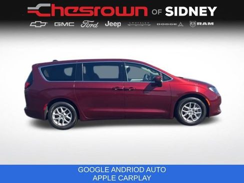 Used 2023 Chrysler Voyager LX FWD image 4