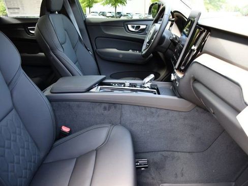 New 2026 Volvo XC60 B5 Plus w/ Protection Package Premier AWD/4WD image 28