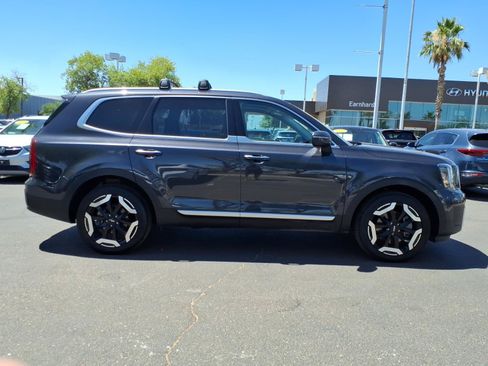 Used 2025 Kia Telluride S AWD/4WD image 6