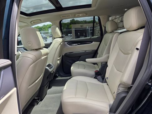 Used 2024 Cadillac XT6 Premium Luxury AWD/4WD image 37