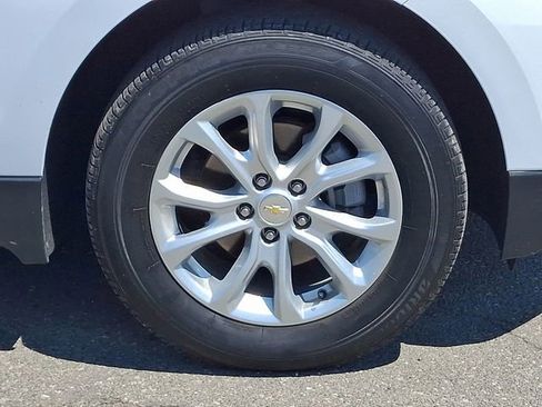 Used 2019 Chevrolet Equinox LS AWD/4WD image 27