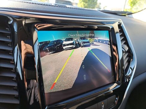 Used 2021 Jeep Cherokee Limited w/ Elite Package image 22