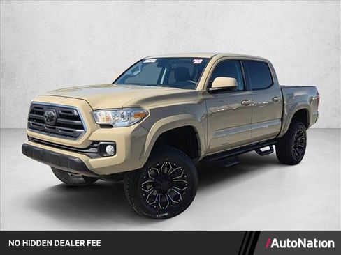 Used 2018 Toyota Tacoma SR5 RWD image 1