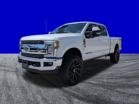 Used 2019 Ford F250 Lariat w/ Lariat Ultimate Package image 8
