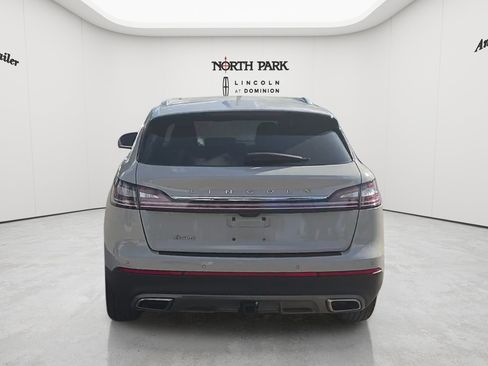 Used 2023 Lincoln Nautilus Reserve w/ Luxury Package FWD image 4
