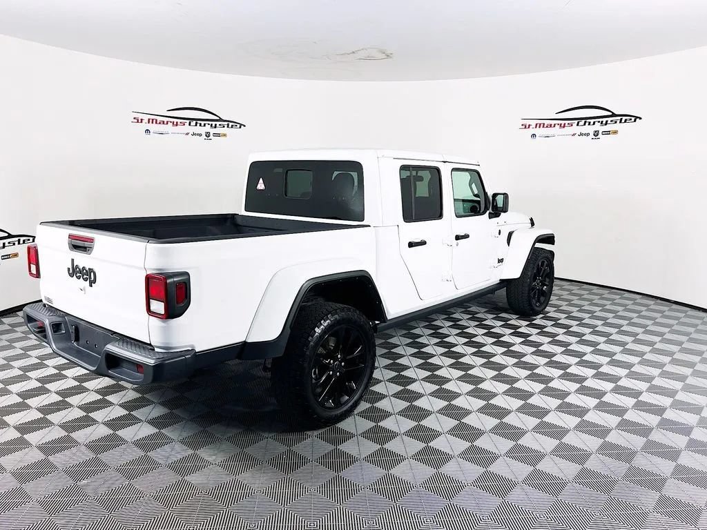Used 2024 Jeep Gladiator Sport AWD/4WD image 8