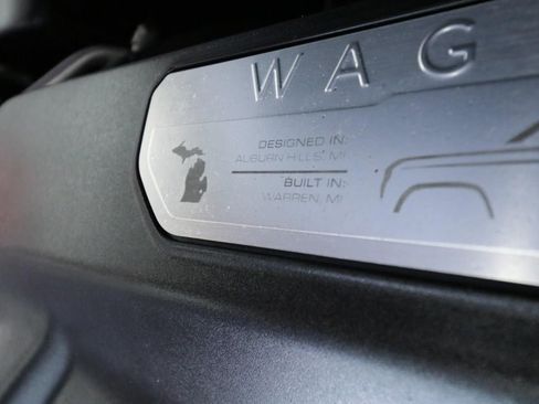 Used 2024 Jeep Wagoneer 2WD image 9