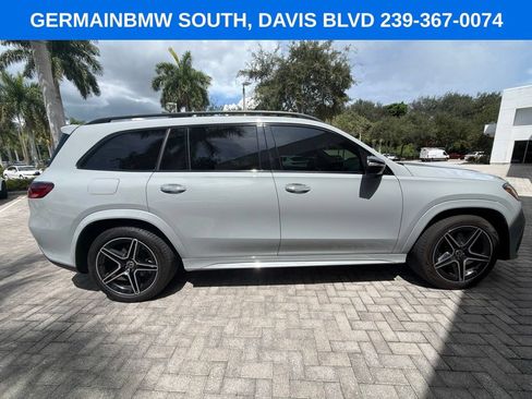 Used 2025 Mercedes-Benz GLS 450 4MATIC image 14