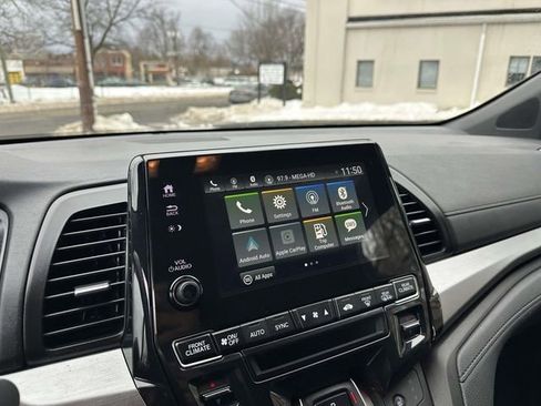 Certified 2023 Honda Odyssey Sport image 23