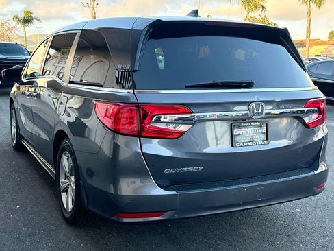Used 2018 Honda Odyssey EX-L image 9