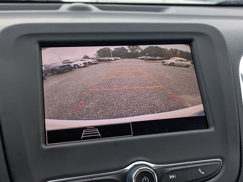 Used 2023 Chevrolet Equinox LT w/ Driver Convenience Package image 24