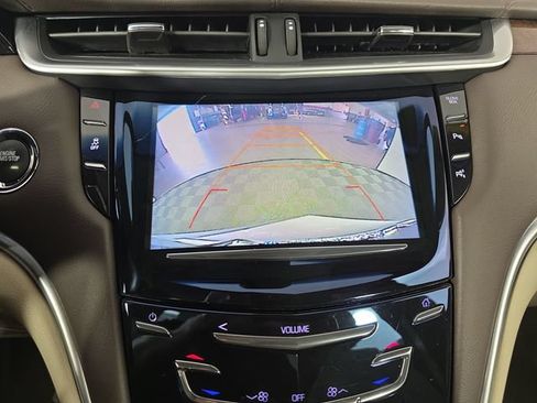 Used 2017 Cadillac XTS Luxury FWD image 22