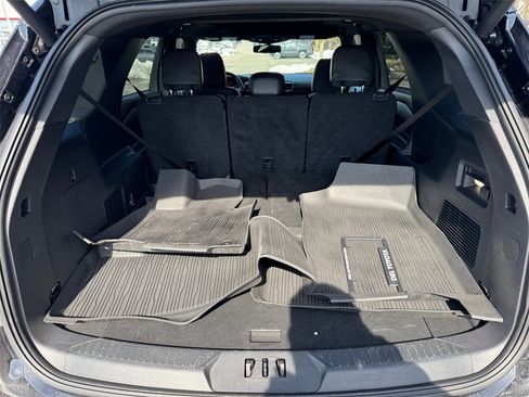 Used 2022 Ford Explorer ST-Line w/ Class IV Trailer Tow Package image 16