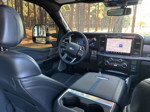 Used 2025 Ford F350 Platinum w/ FX4 Off-Road Package image 26