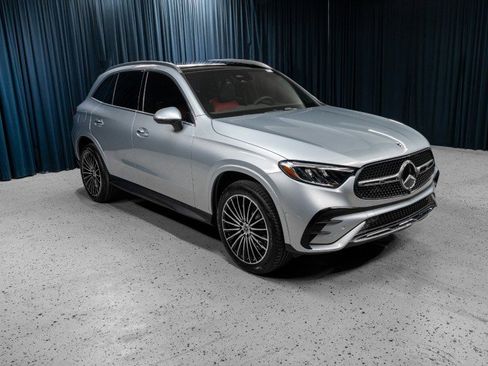 Certified 2026 Mercedes-Benz GLC 300 image 3