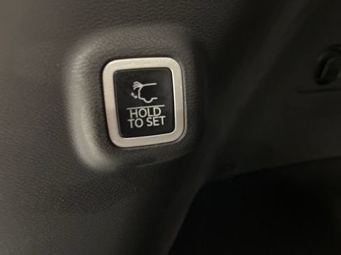 New 2026 Jeep Cherokee Limited AWD/4WD image 13