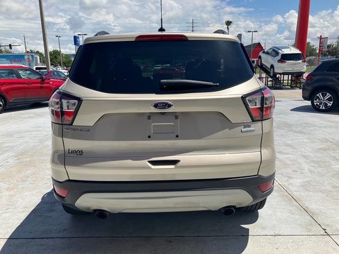 Used 2018 Ford Escape SE image 7