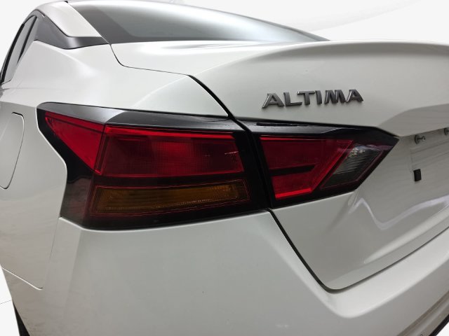 Used 2025 Nissan Altima 2.5 SR FWD image 35