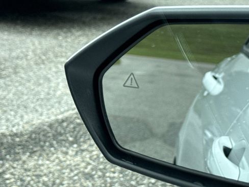 New 2026 Hyundai Elantra SE FWD image 16