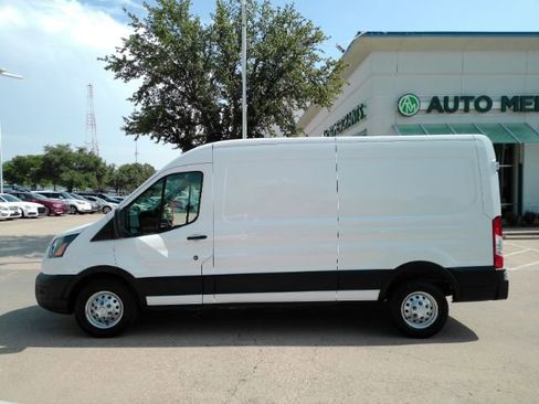 Used 2023 Ford Transit 250 Medium Roof AWD image 10