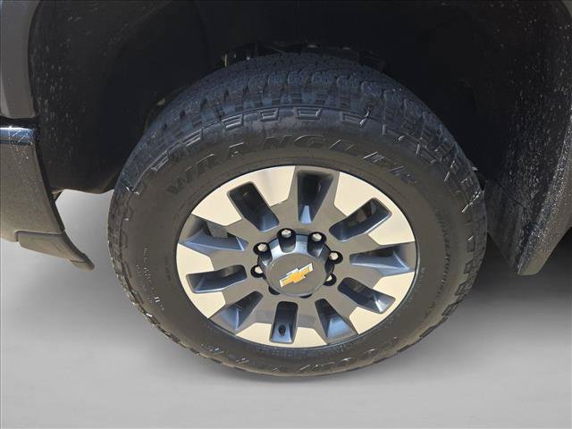 Used 2024 Chevrolet Silverado 2500 Custom w/ Custom Convenience Package AWD/4WD image 25