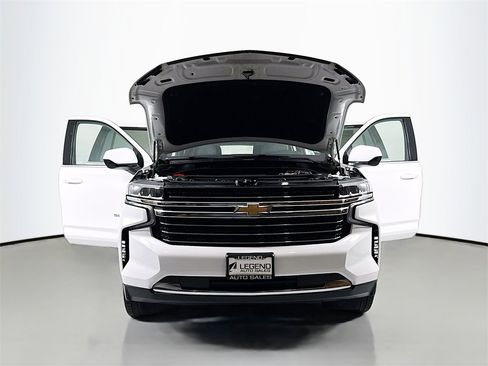 Used 2021 Chevrolet Suburban LT image 24