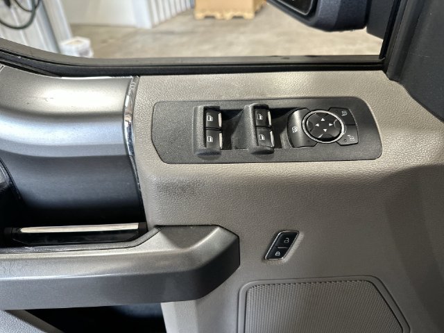 Used 2016 Ford F150 XLT w/ Equipment Group 302A Luxury AWD/4WD image 19