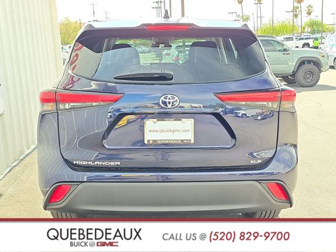 Used 2023 Toyota Highlander XLE FWD image 6