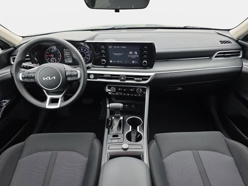Used 2023 Kia K5 LXS image 9