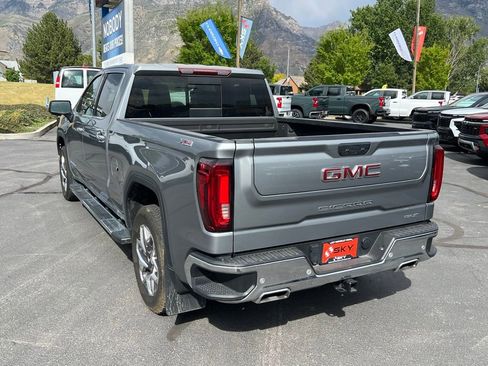 Used 2023 GMC Sierra 1500 SLT w/ SLT Premium Package AWD/4WD image 11