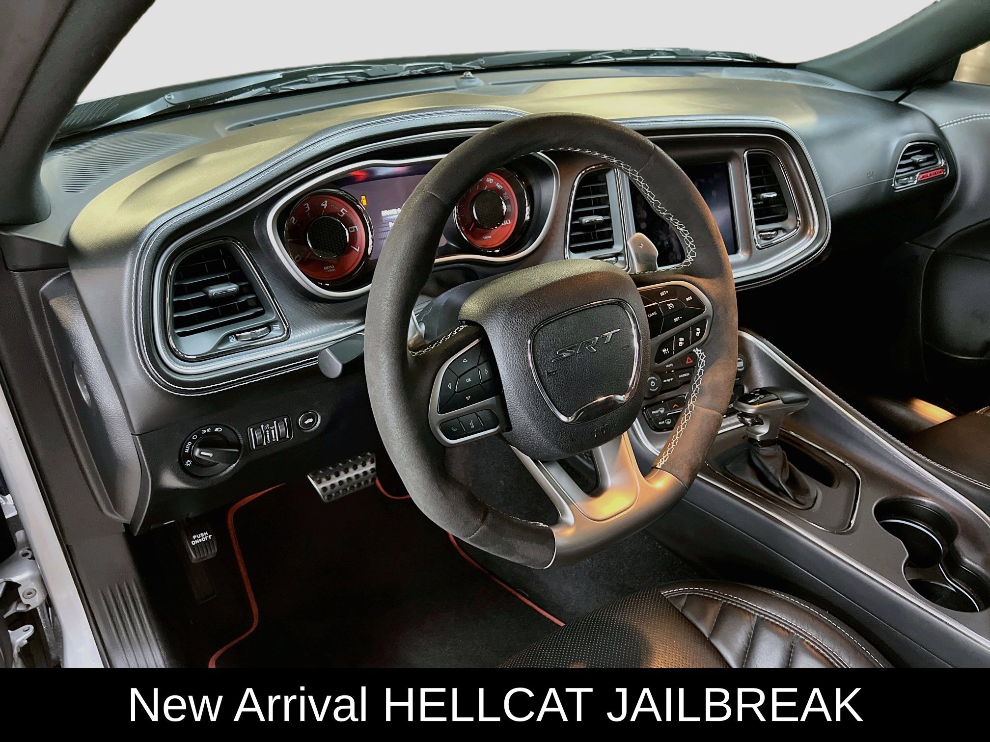 Used 2023 Dodge Challenger SRT Hellcat RWD image 4