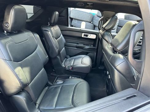 Used 2020 Ford Explorer ST w/ ST Street Pack AWD/4WD image 31
