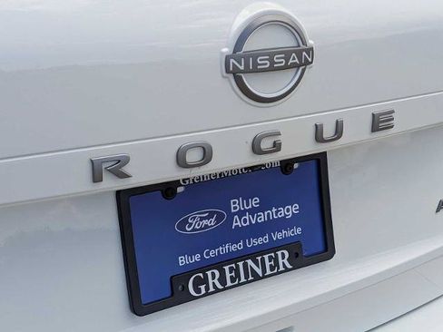Used 2025 Nissan Rogue S AWD/4WD image 11