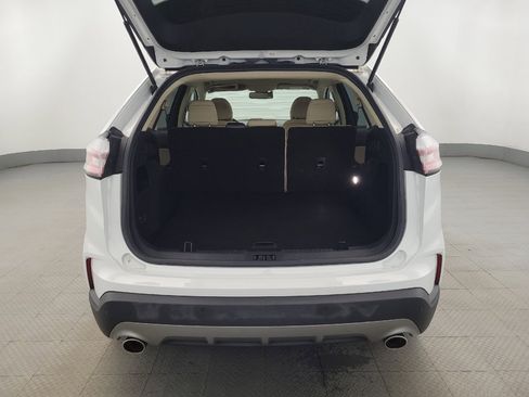 Used 2019 Ford Edge SEL image 29