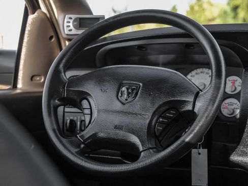 Used 2003 Dodge Ram 2500 Truck SLT image 15