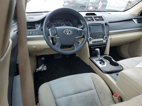 Used 2012 Toyota Camry LE image 11
