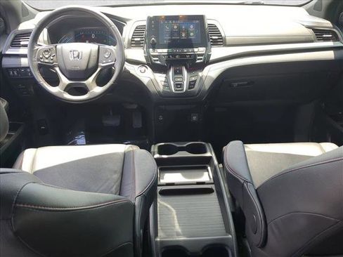 Used 2023 Honda Odyssey Sport image 17