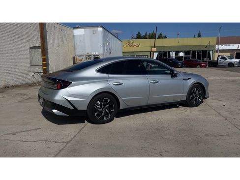 Used 2025 Hyundai Sonata SEL image 3