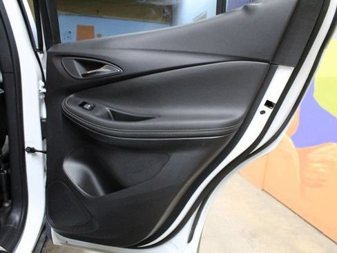 Used 2024 Buick Encore GX Preferred FWD image 11