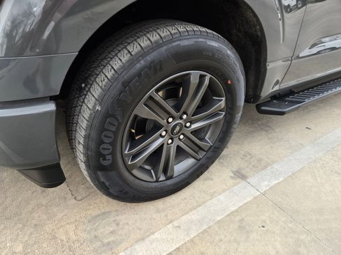 Used 2021 Ford F150 XLT w/ Equipment Group 302A High image 8