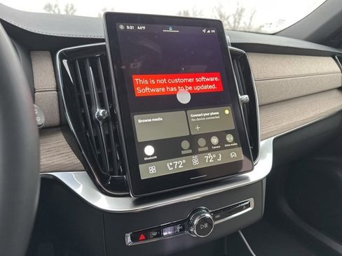 New 2026 Volvo XC90 B6 Plus w/ Protection Package image 15