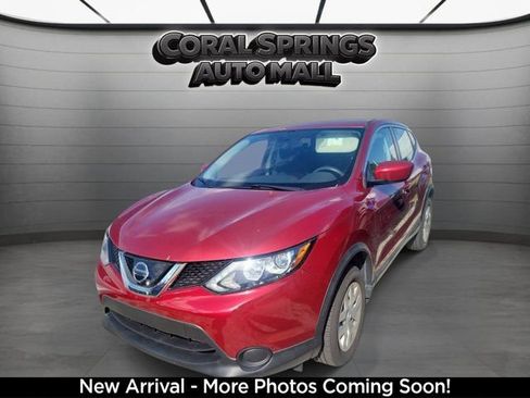 Certified 2019 Nissan Rogue Sport S FWD image 4