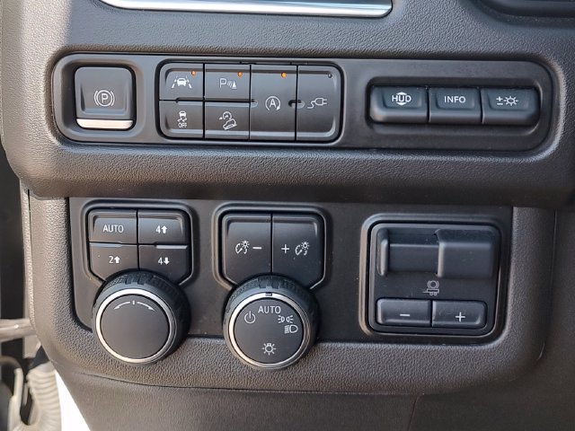 Used 2021 Chevrolet Tahoe High Country w/ Premium Package AWD/4WD image 23