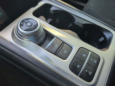 Used 2020 Ford Explorer XLT RWD image 21