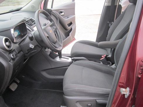 Used 2016 Chevrolet Trax LS image 6