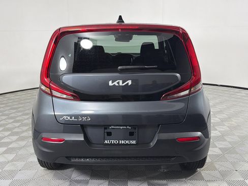 Used 2022 Kia Soul LX w/ Technology Package FWD image 5