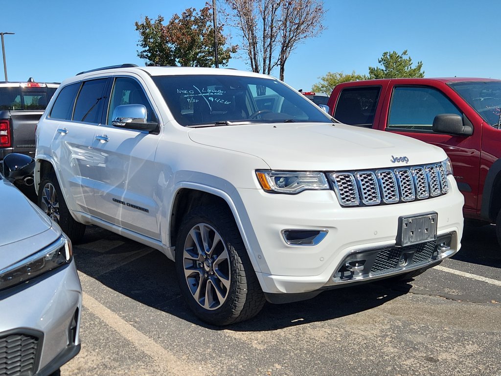 Used 2018 Jeep Grand Cherokee Overland AWD/4WD image 1